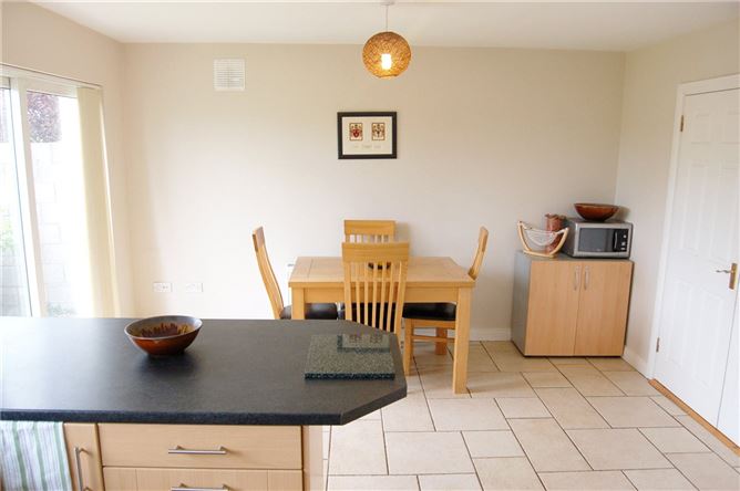 64 Inis Clair, Kildysart Road, Clarecastle, Ennis