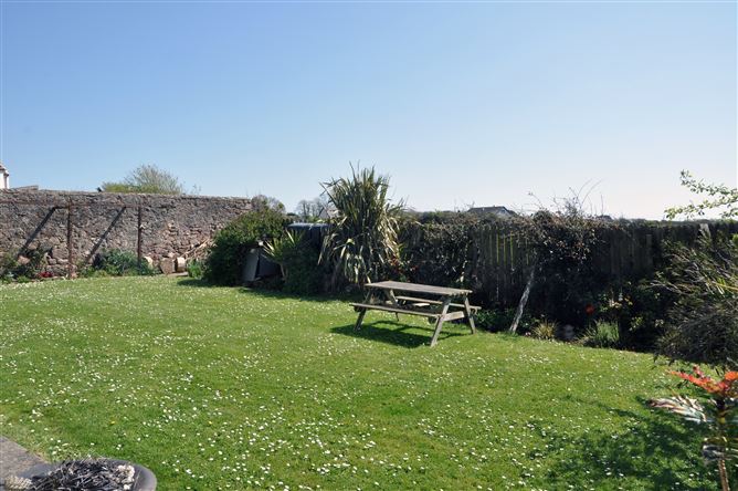 7 Rectory Grove, Duncormick, Wexford
