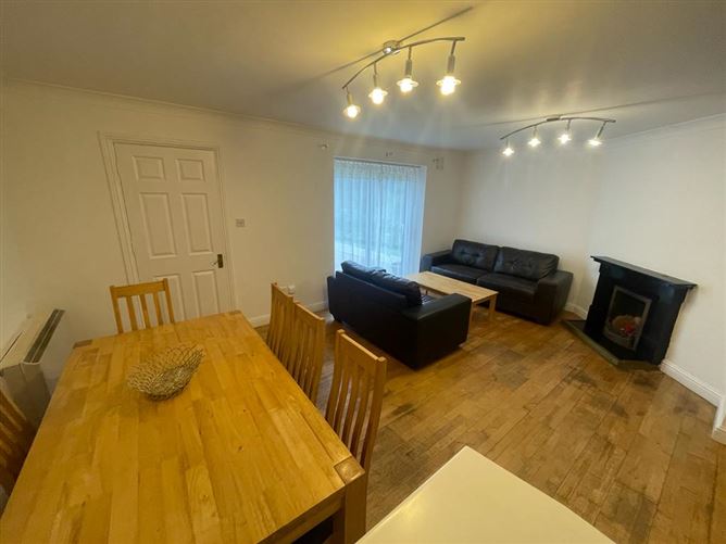 8 Cois Coillte, Carrigaline Road, Douglas, Cork