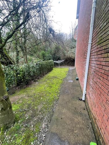 8 Cois Coillte, Carrigaline Road, Douglas, Cork