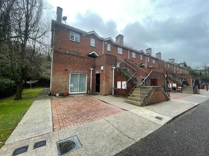 8 Cois Coillte, Carrigaline Road, Douglas, Cork