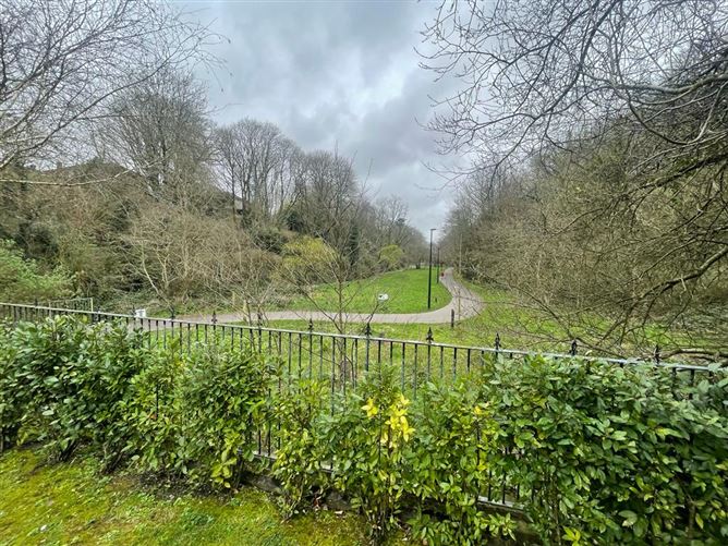 8 Cois Coillte, Carrigaline Road, Douglas, Cork