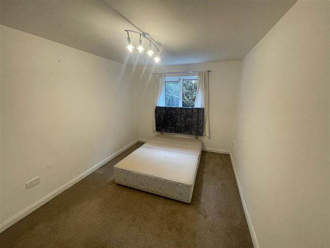 8 Cois Coillte, Carrigaline Road, Douglas, Cork