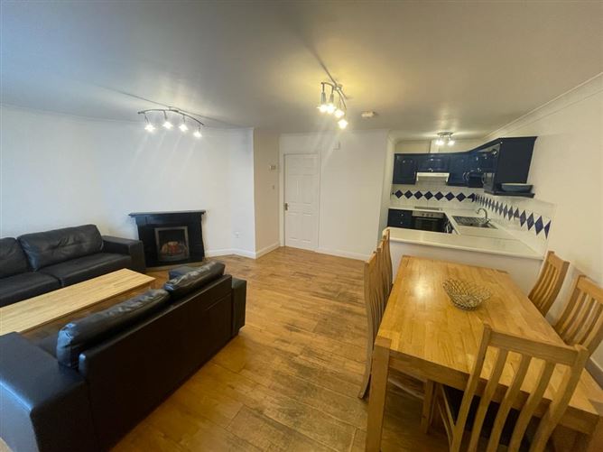 8 Cois Coillte, Carrigaline Road, Douglas, Cork