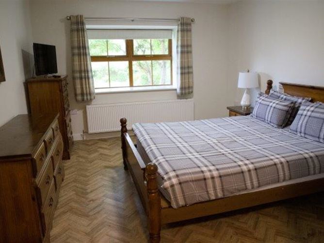 Harbour Resort Bunduff, Cliffoney, Sligo