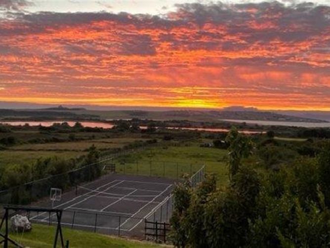 Harbour Resort Bunduff, Cliffoney, Sligo