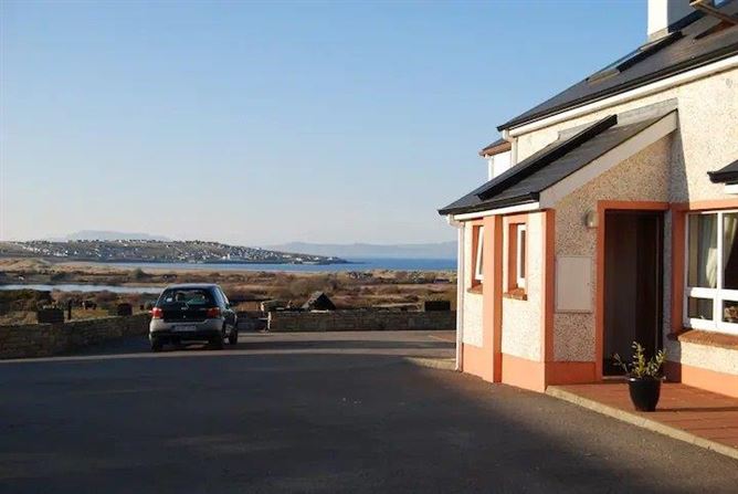 Harbour Resort Bunduff, Cliffoney, Sligo