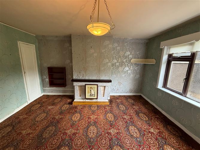 12 Grange Park, Douglas, Grange, Cork