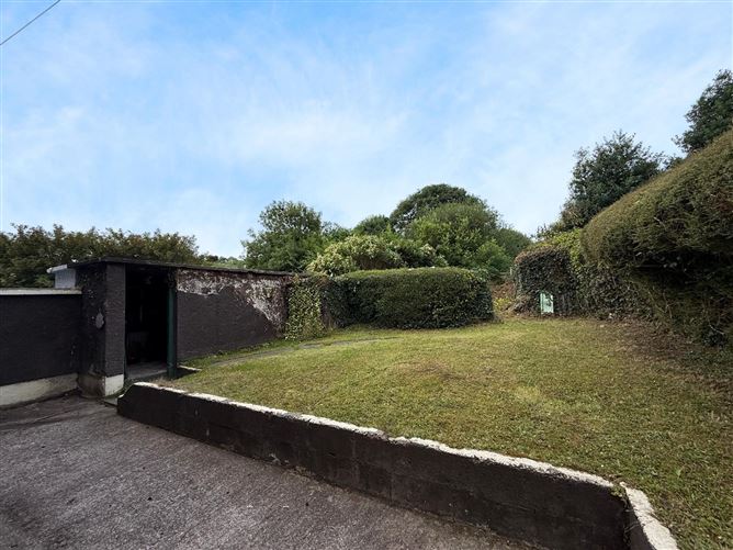 12 Grange Park, Douglas, Grange, Cork