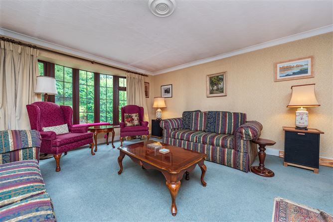 https://photos-a.propertyimages.ie/media/2/7/5/4946572/4d243a74-4c1c-4a00-aad5-a310de799b09_l.jpg
