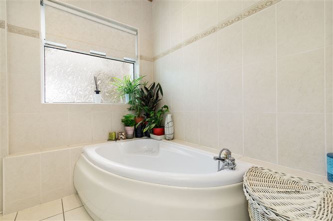 Grange East, Knocknarea, Strandhill, Sligo