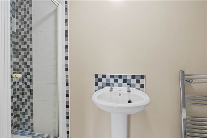 6 Árd Na Meala, Saint Johnston, Lifford, County Donegal