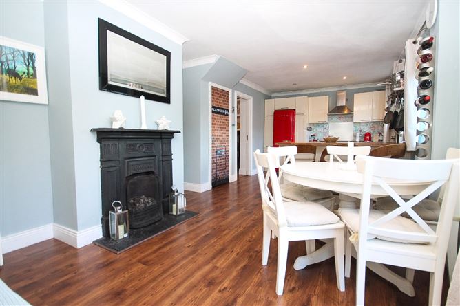 28 The Close, Kingswood Heights, Dublin 24