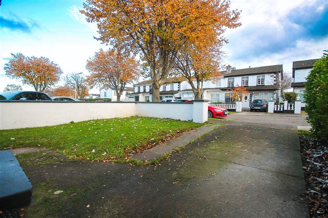 28 The Close, Kingswood Heights, Dublin 24