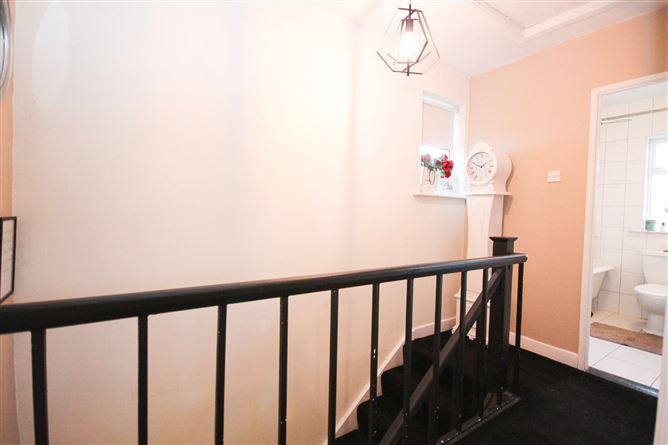 28 The Close, Kingswood Heights, Dublin 24