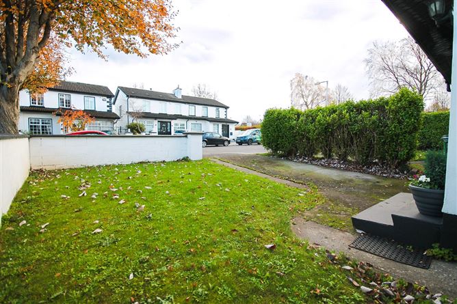 28 The Close, Kingswood Heights, Dublin 24