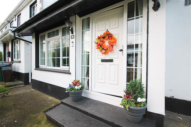 28 The Close, Kingswood Heights, Dublin 24