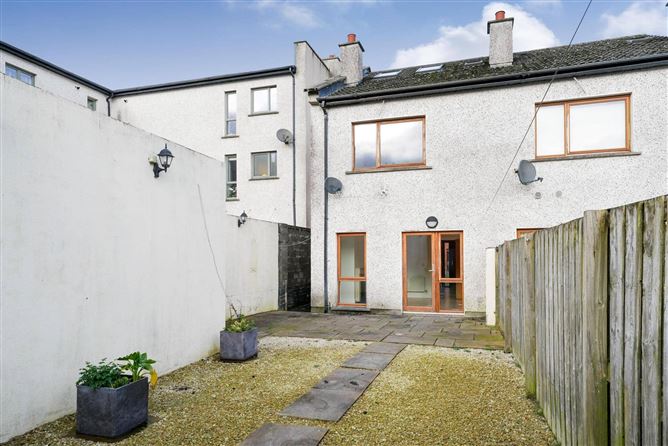 27 Lyons Street, Newcastle, Dublin 22