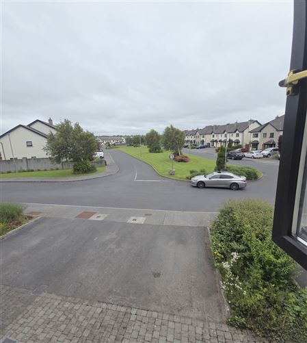 Photo 27 of 31 — 61 Coill Clocha, Oranmore, County Galway
