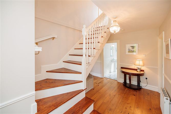 https://photos-a.propertyimages.ie/media/2/7/5/5018572/ce24dbef-ce46-4f72-b71e-deff2c337b0a_l.jpg