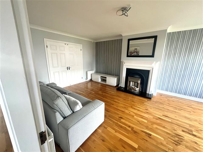76 The Glebe, Ballina, Co. Mayo