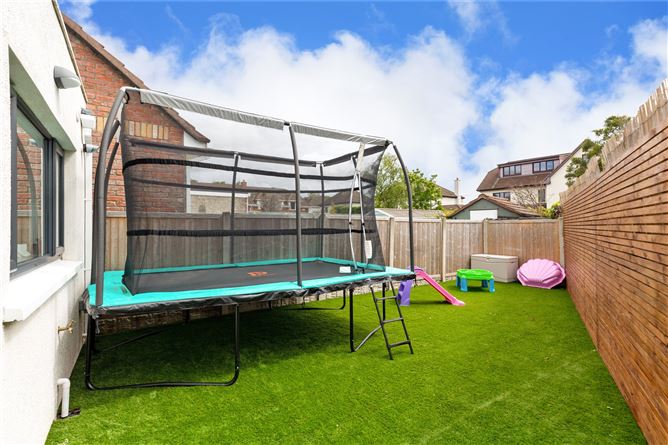11 Dundrum Wood, Dundrum, Dublin 16