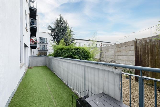 52 Shelbourne Park, South Lotts Road, Grand Canal Dk, Dublin 4