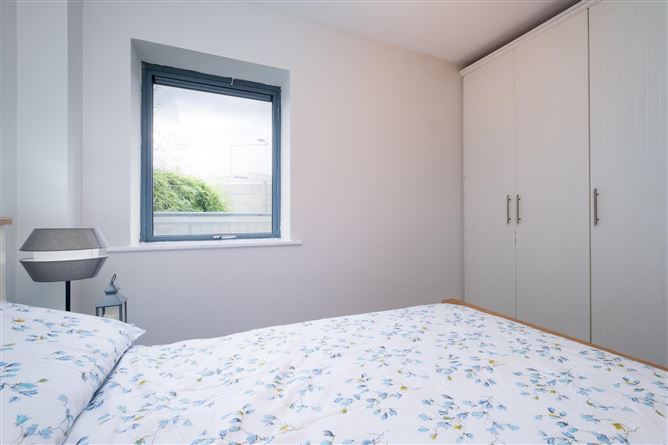 52 Shelbourne Park, South Lotts Road, Grand Canal Dk, Dublin 4