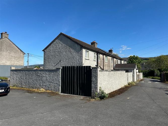 14 Pearse Park, Clonmel, Tipperary