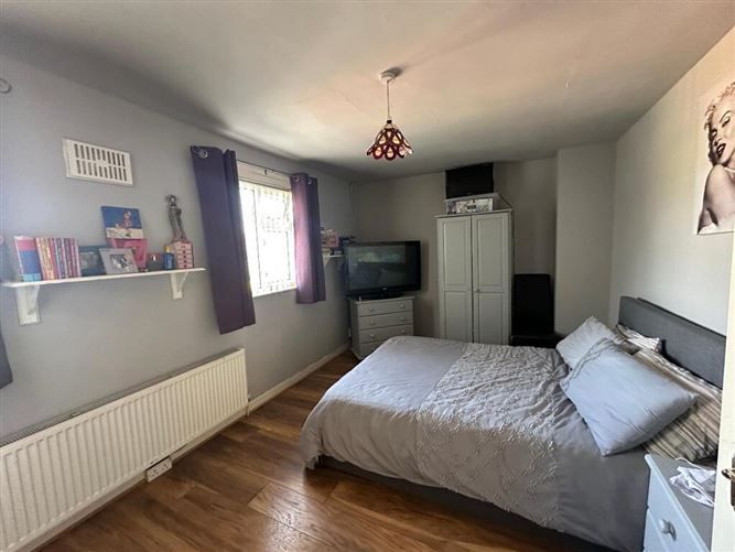 14 Pearse Park, Clonmel, Tipperary