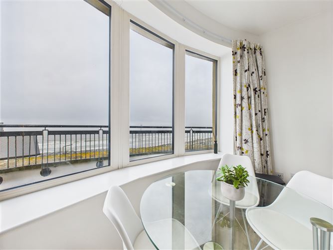 15 The Dell, Lahinch, Clare