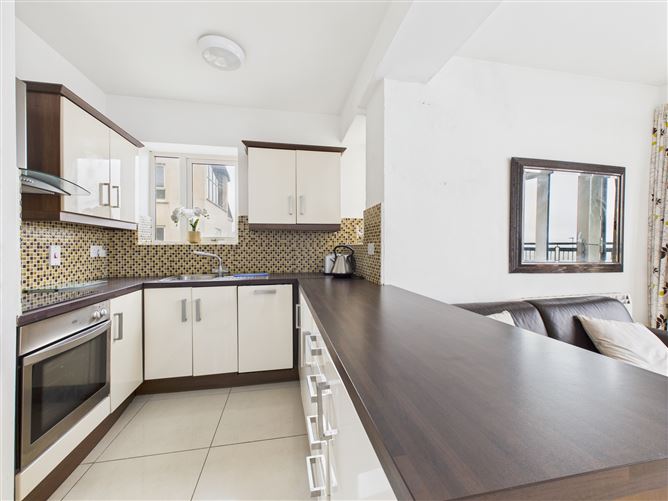 15 The Dell, Lahinch, Clare