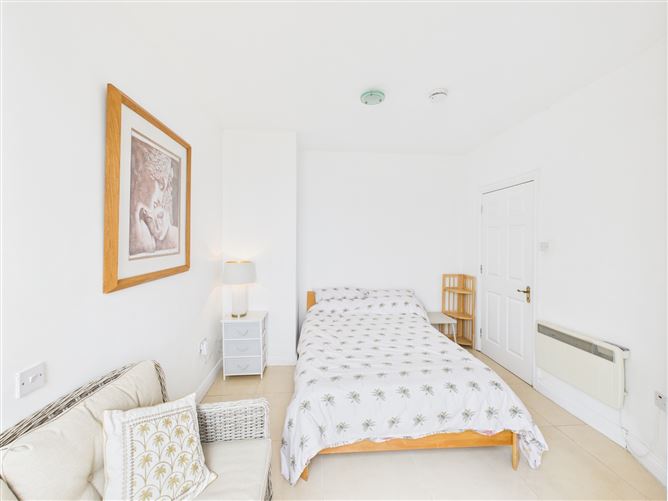 15 The Dell, Lahinch, Clare