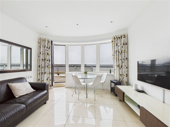 15 The Dell, Lahinch, Clare
