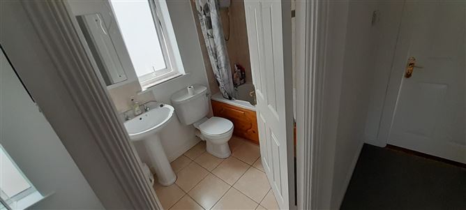 https://photos-a.propertyimages.ie/media/2/7/6/5004672/47cd9a5d-eb05-4894-9122-f2f155000f64_l.jpg