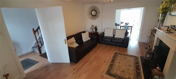 https://photos-a.propertyimages.ie/media/2/7/6/5004672/47cd9a5d-eb05-4894-9122-f2f155000f64_l.jpg