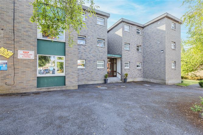 https://photos-a.propertyimages.ie/media/2/7/6/5005672/f1840534-236a-4e77-a1f4-90fe35d6fc35_l.jpg