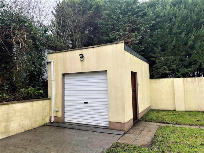 1 Claremount Manor,, Claremorris, Mayo