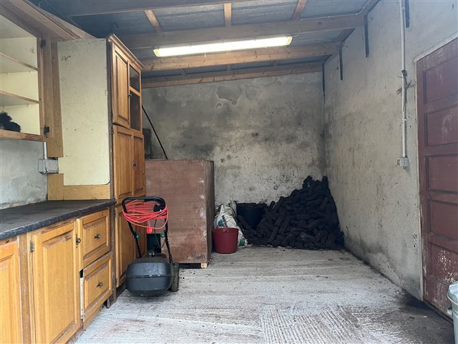 1 Claremount Manor,, Claremorris, Mayo