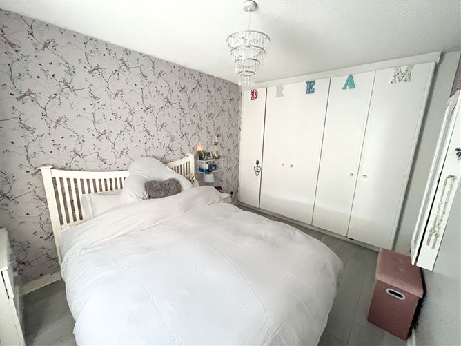 20 Raymonds Court, Newbridge, Kildare