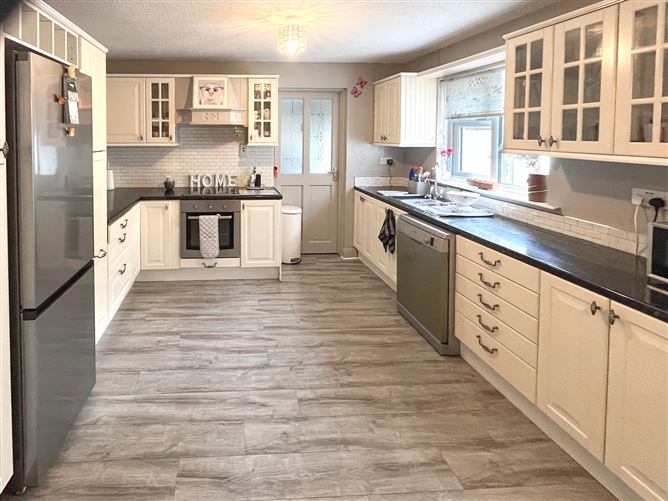 20 Raymonds Court, Newbridge, Kildare