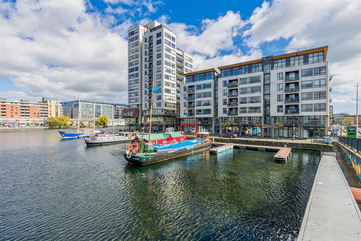 Waters Edge ,Charlotte Quay Dock, Grand Canal Dk, Dublin 4
