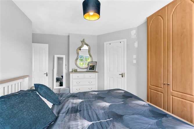 50 Cois na hAbhainn, Castle Raven, Nurney, Co. Kildare