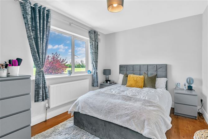 50 Cois na hAbhainn, Castle Raven, Nurney, Co. Kildare