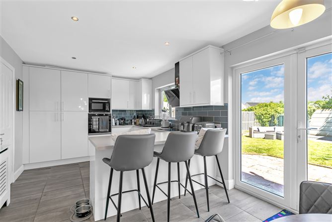 50 Cois na hAbhainn, Castle Raven, Nurney, Co. Kildare