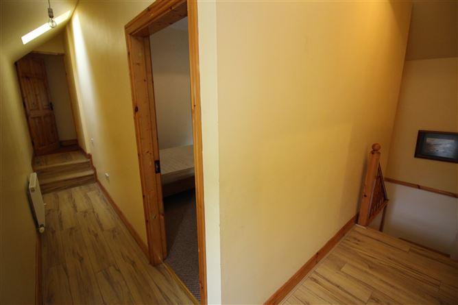 The Farmhouse, Sleaveen East , Macroom, Cork