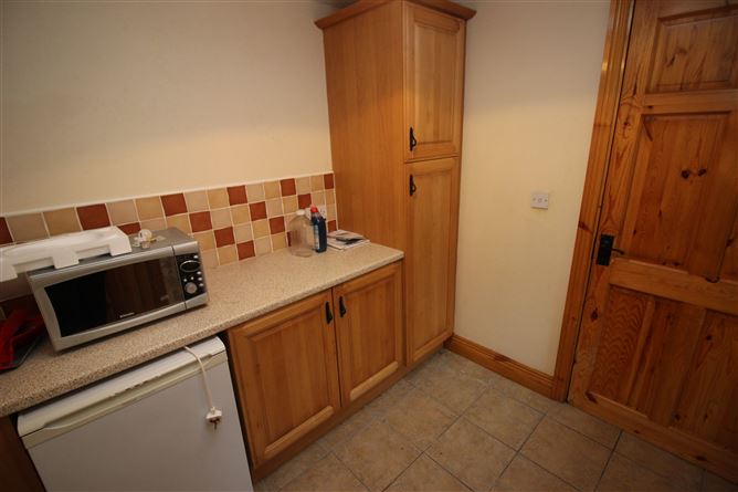 The Farmhouse, Sleaveen East , Macroom, Cork