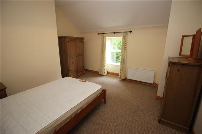 The Farmhouse, Sleaveen East , Macroom, Cork