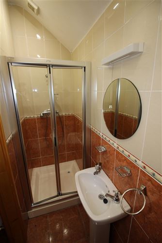 The Farmhouse, Sleaveen East , Macroom, Cork