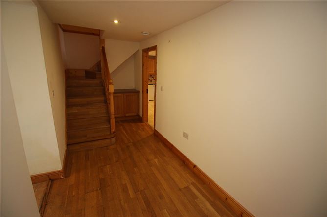 The Farmhouse, Sleaveen East , Macroom, Cork